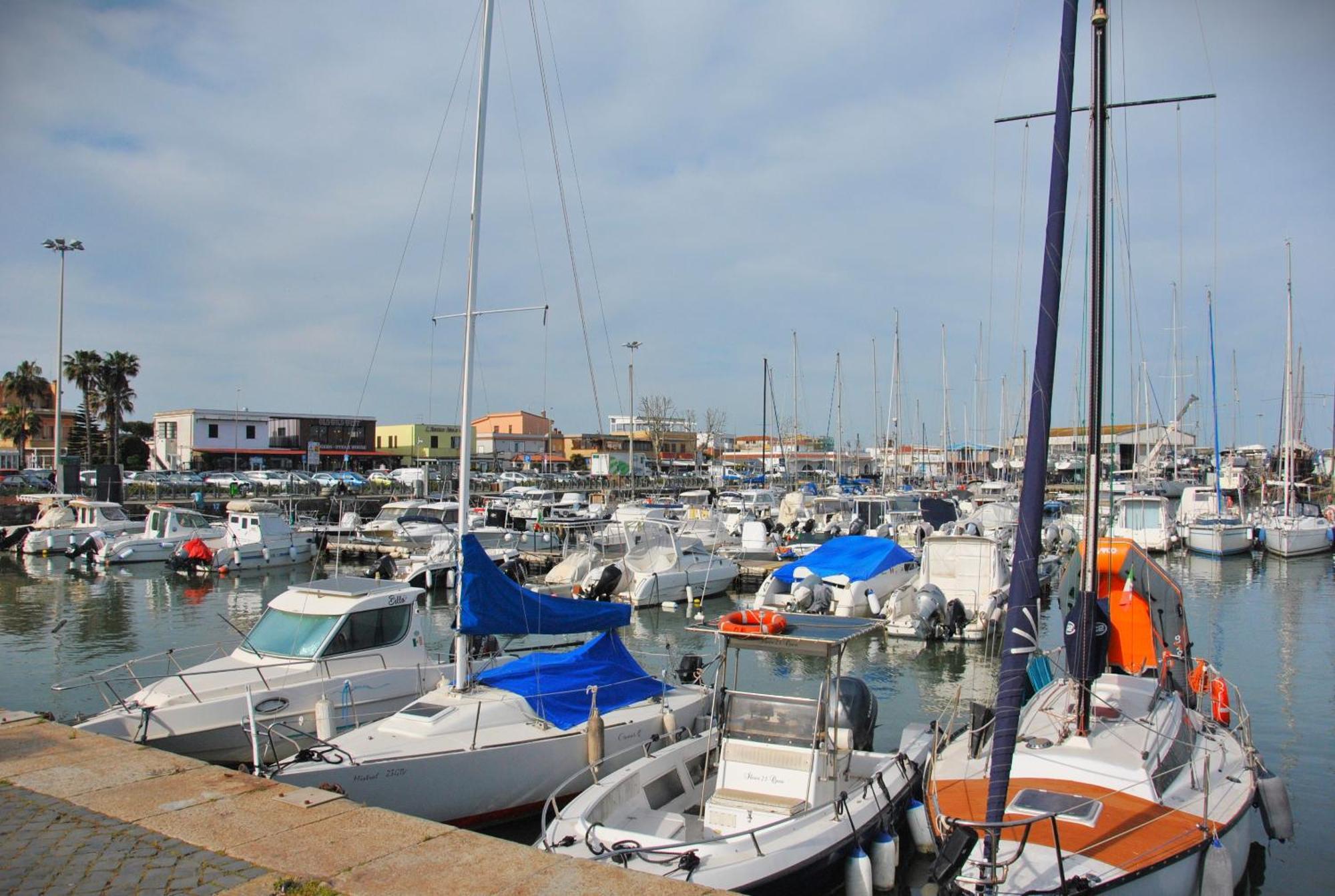 Alloggio Di Giorgia Fiumicino Ngoại thất bức ảnh